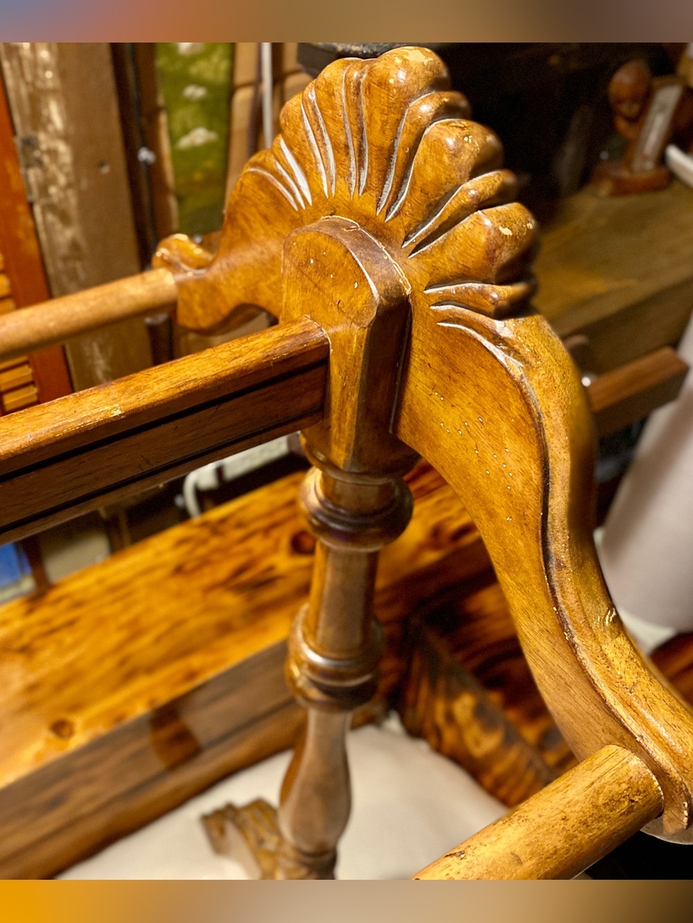 VINTAGE WOODEN QUILT RACK - Picture 8 of 10